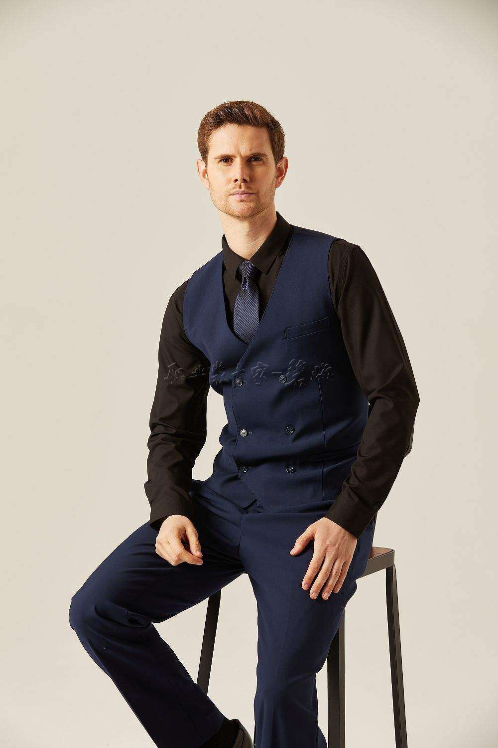 男士西装